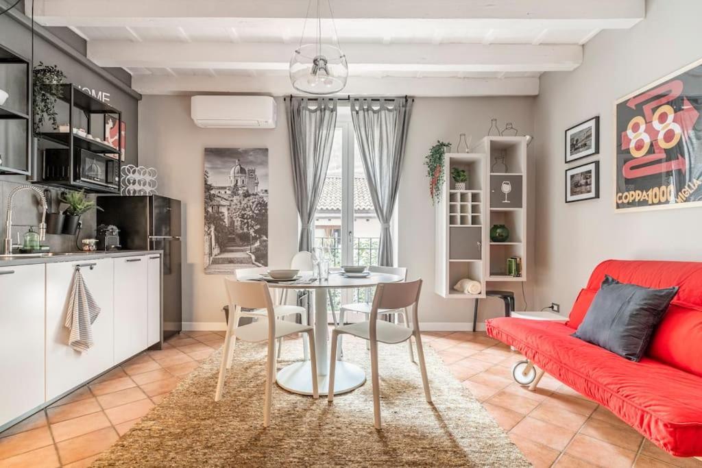 דירות ברשה L'Atelier Del Centro: Tra Design, Storia E Fascino מראה חיצוני תמונה